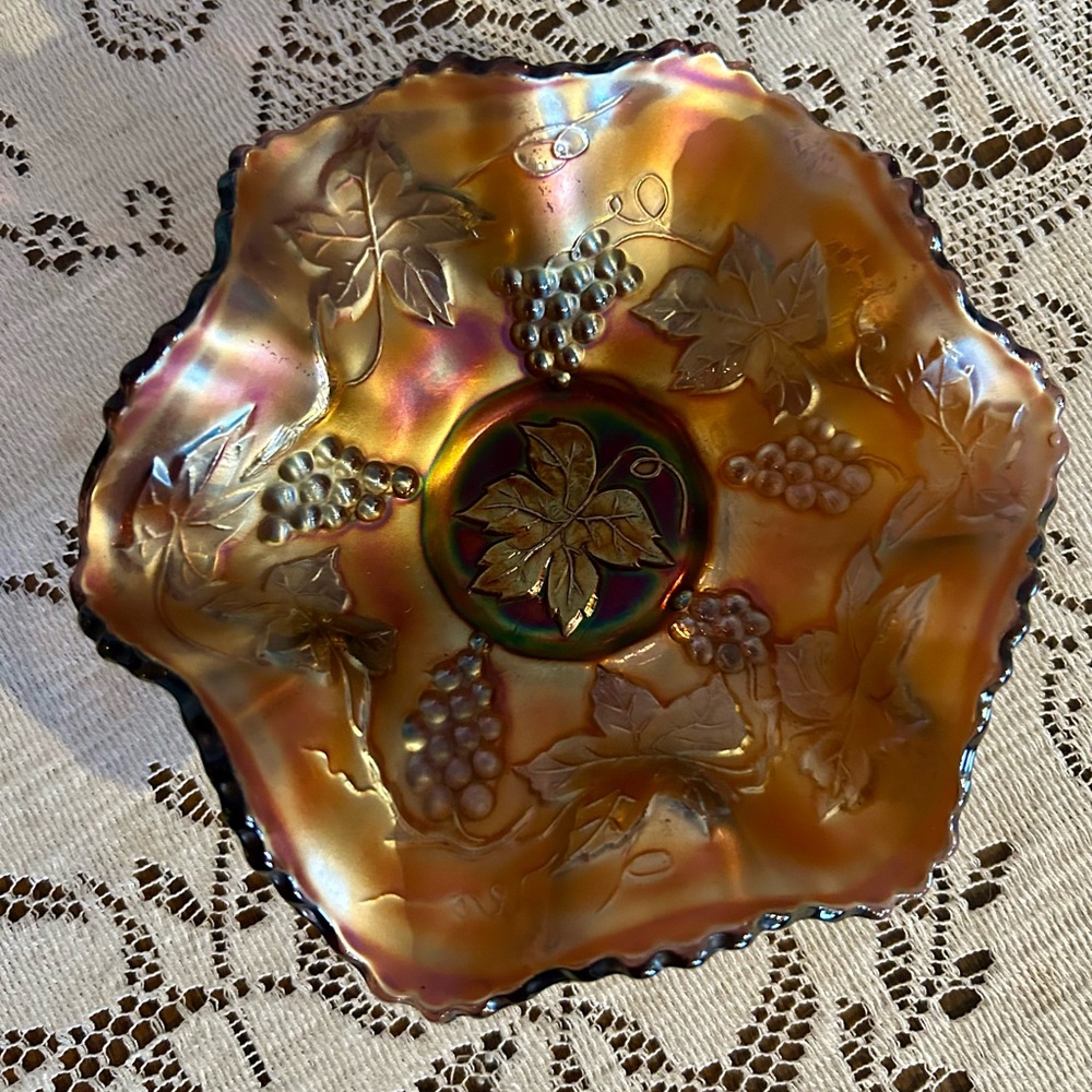 Vintage Fenton Carnival Glass Bowl
Carnival Glass:
